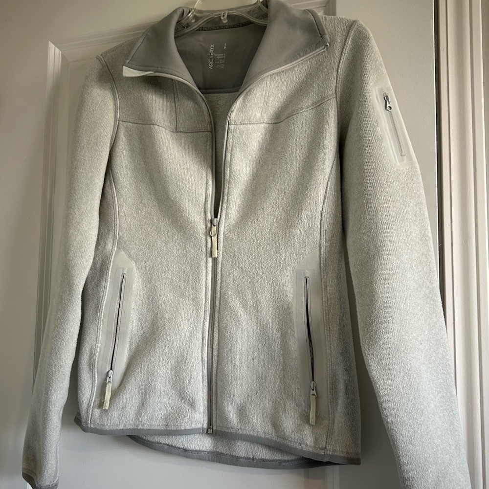 Arc'teryx Gray Ski & Snow Jacket Performance Fit